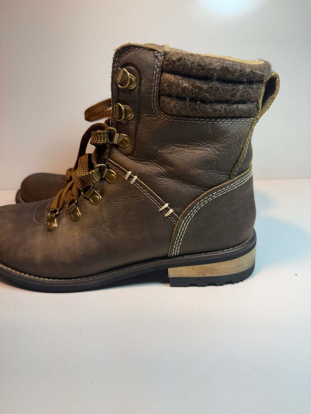 Kodiak Women's Surrey II Waterproof Lace-Up Leather Boots Size 7.5